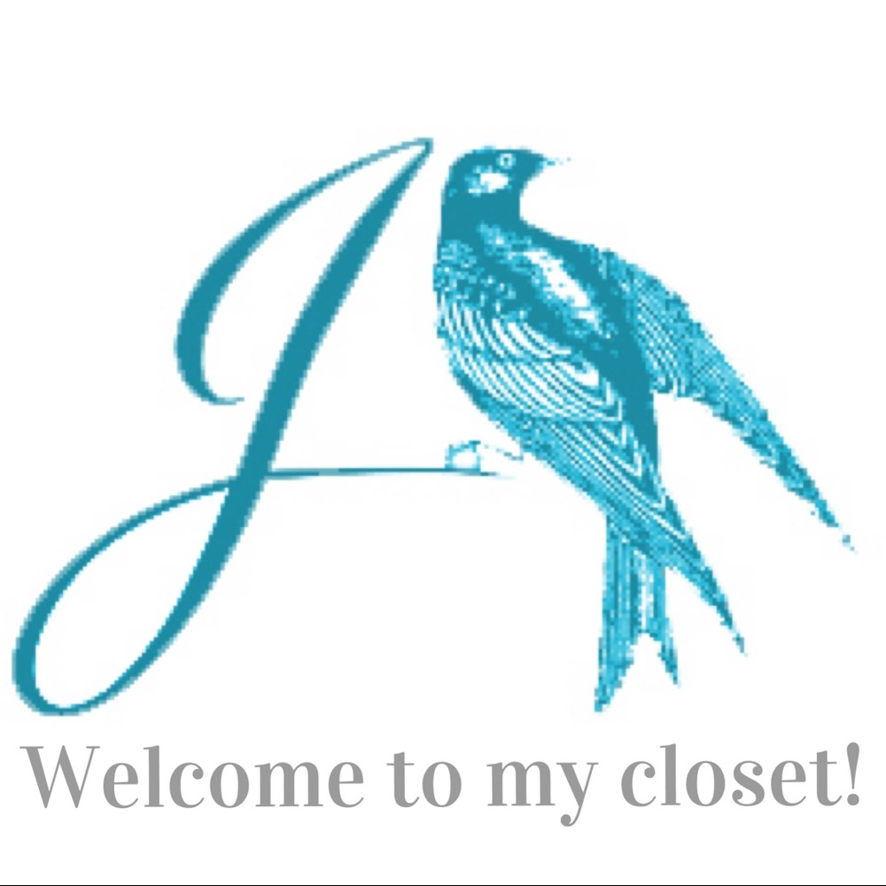 Welcome to my closet! Happy Shopping!